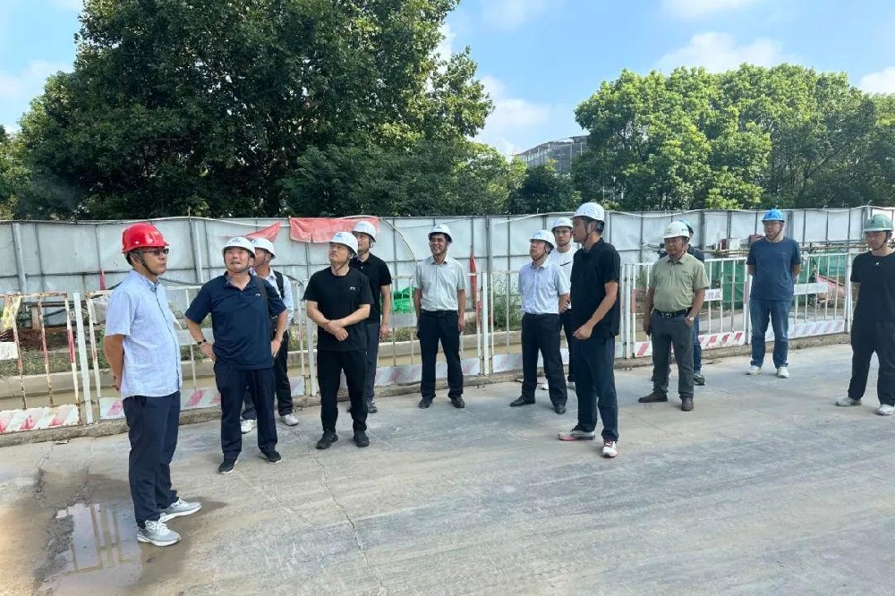 市国资委陈才荣处长赴水利地产开展安全检查